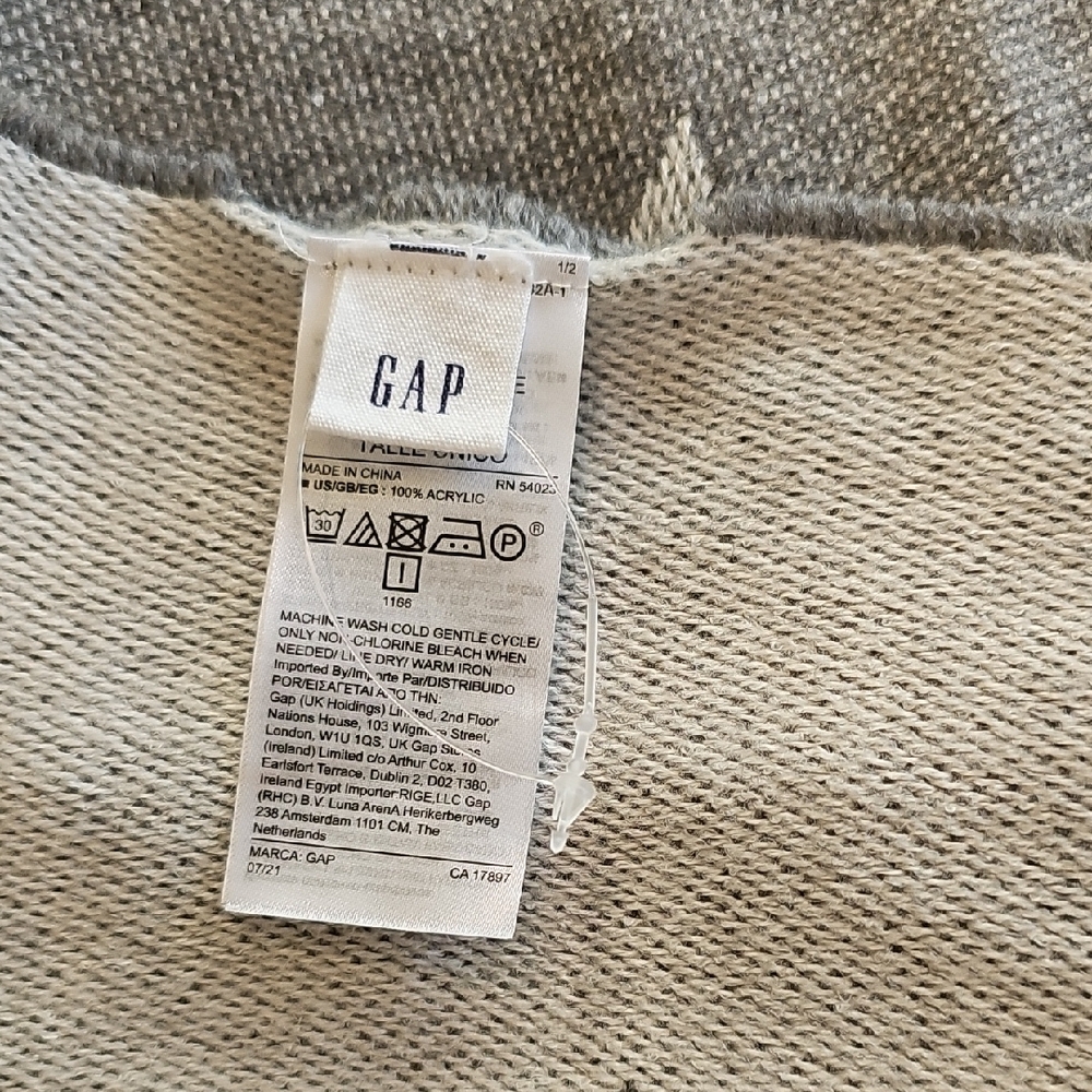 Gray Star Patterned Scarf - Picture 2 of 5